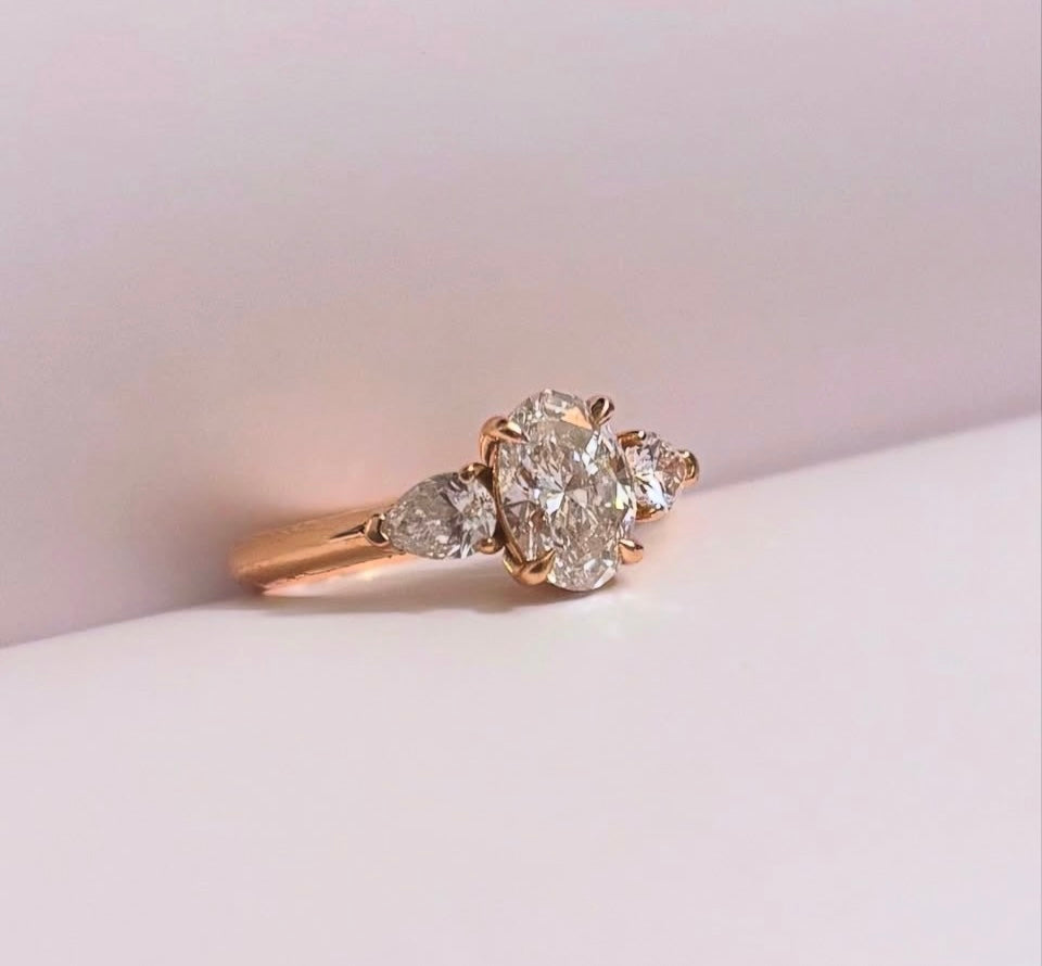 Oval & pears pink gold engagement ring - Bridal