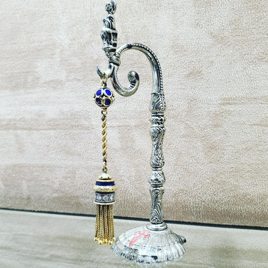 Blue enamel