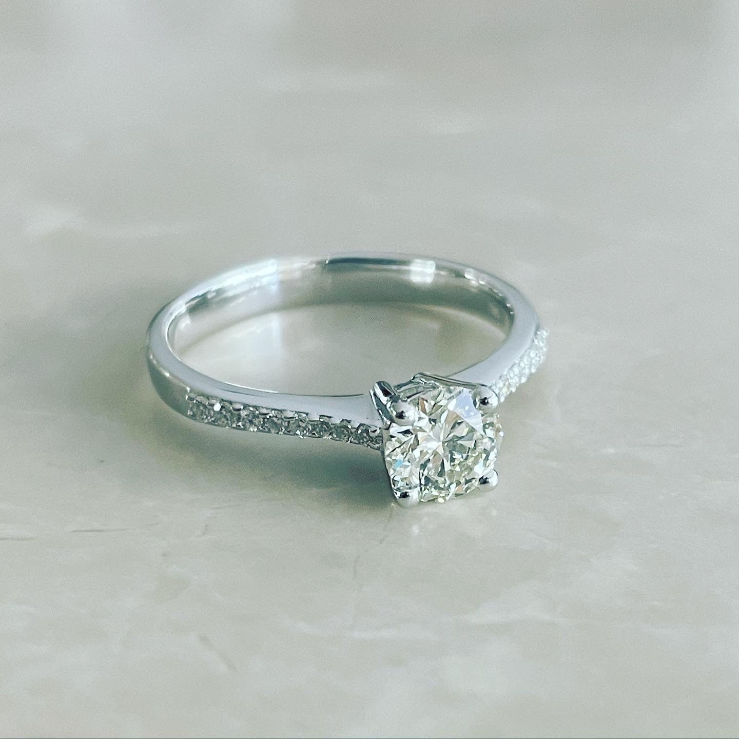 Diamond engagement ring
